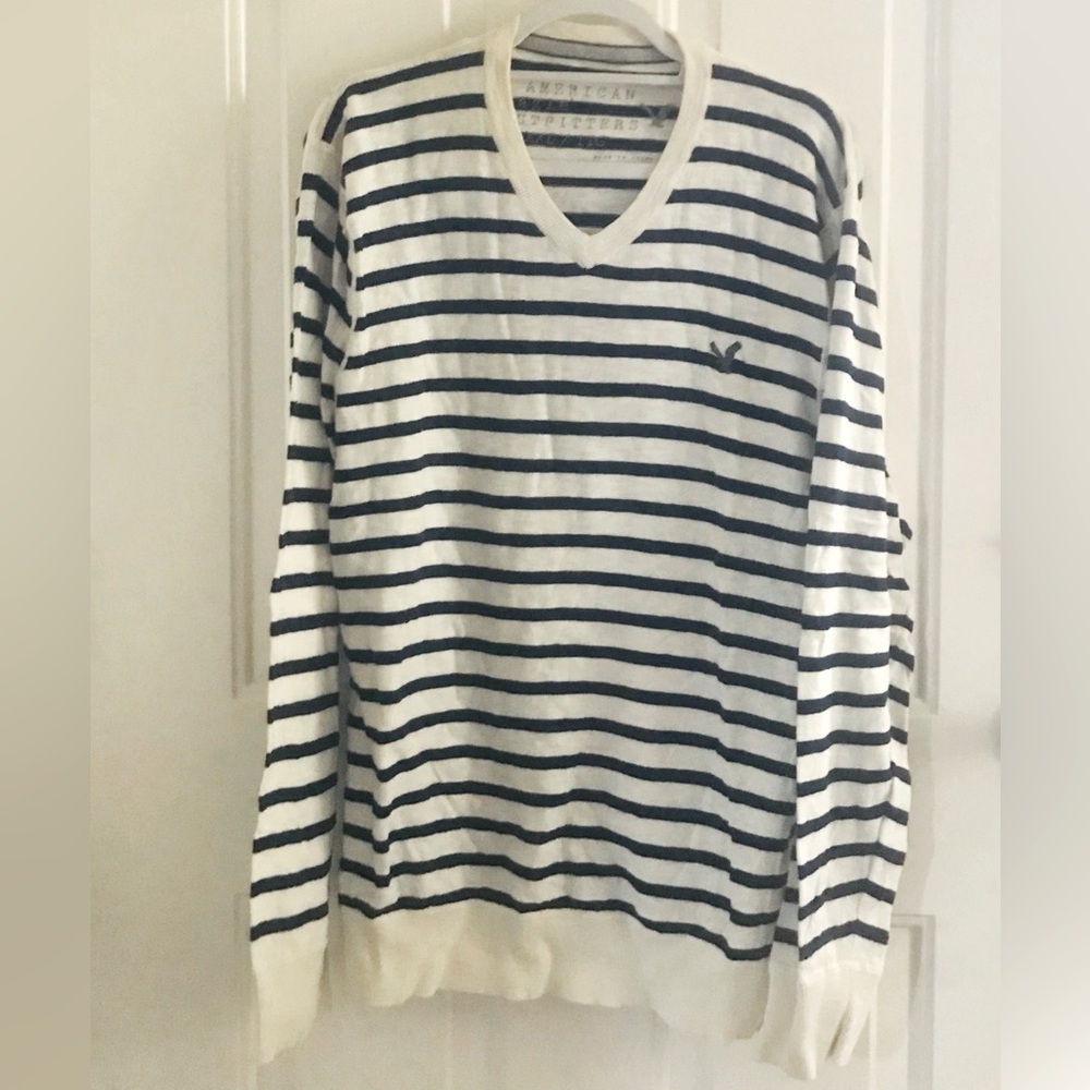 American Eagle V-neck Sweater